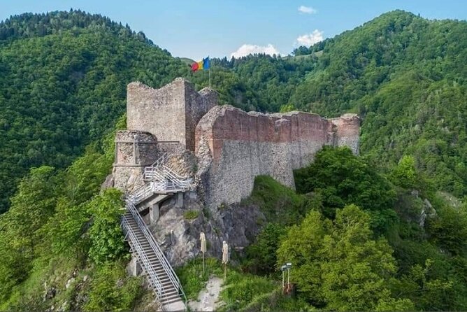 Small-group max 7 - Top Gear Road - Transfăgărăşan Highway - Vidraru Dam and the first big mountain views
