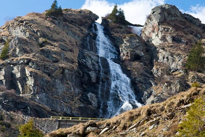 Small group max 7, Transfăgărășan the Top Gear Road - Capra Waterfall and the mountain road