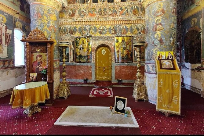 The Real Dracula's Castle in Targoviste, Winery and Dracula' Tomb - The missing winery stop deserves attention