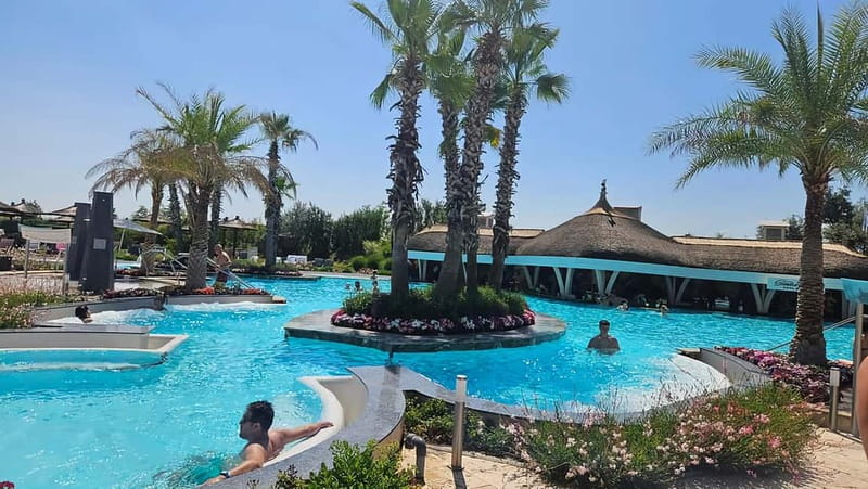 Therme:Spa Day at the biggest oasis of Relaxation《Bucharest》 - A tropical spa outside Bucharest