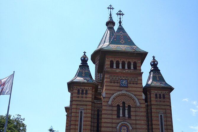 Timisoara Downtown Dream Tour - What the guide adds to the buildings