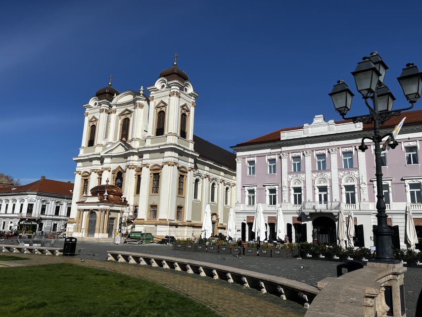 Timisoara: Guided Walking Tour - The guides and the value of local explanation