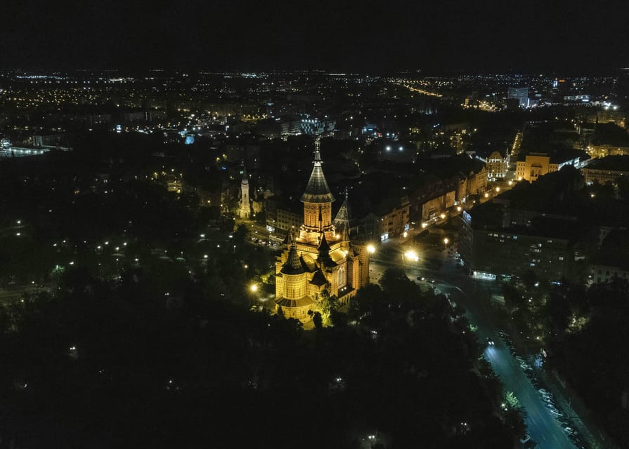Timisoara: Private Walking Tour with a Local Guide - What 2.5 hours really gives you