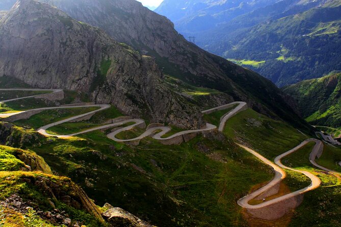 Transfăgărășan Highway & Balea Lake - Private Tour from Bucharest - Bears, food, and the flexible private format