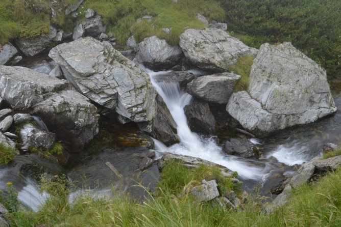 Transfagarasan, Vidraru and Poenari Fortress Tour from Sibiu - Weather, clothing, and what to bring