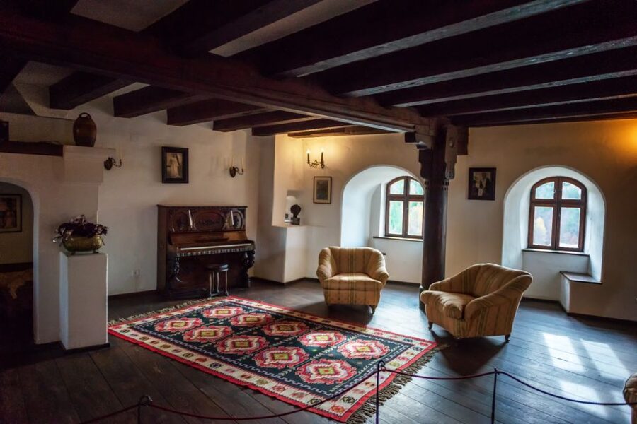 Transylvania Tour: Dracula's Castle, Peles Palace & Brasov - Bran Castle uses Dracula, but the building is real