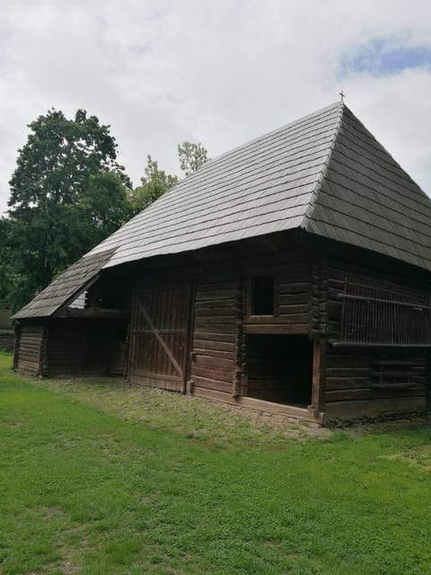 Village Museum Bucharest Guided Tour - What the $69 price includes