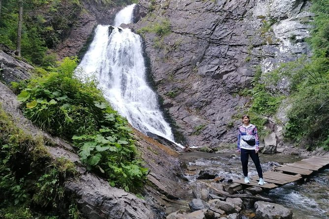 Vladeasa Peak and Bride's Waterfall Day Hike - Key points before you book