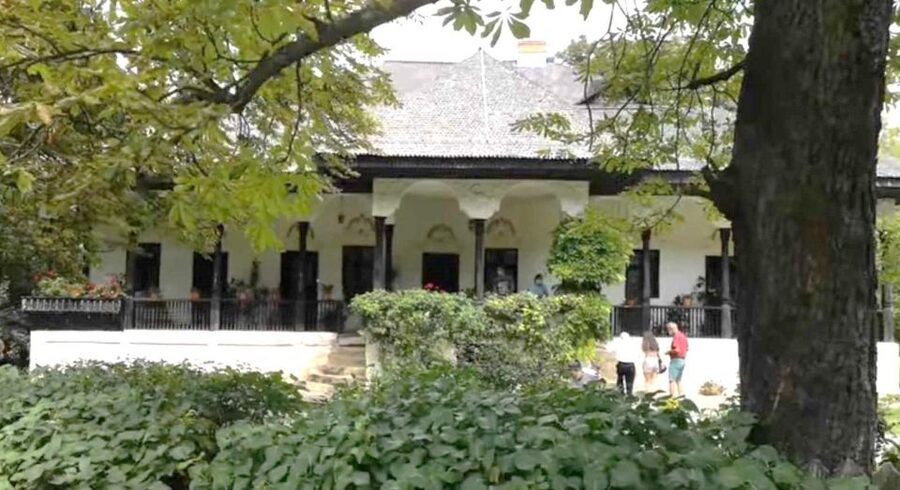 Winery touring & private wine tasting - one day private tour - Who should book this wine tour